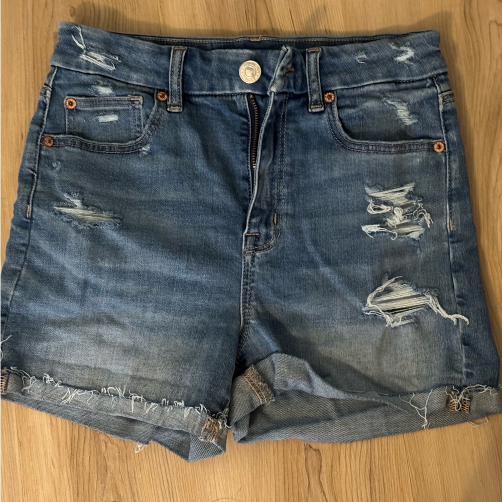 Distressed ripped AE shorts